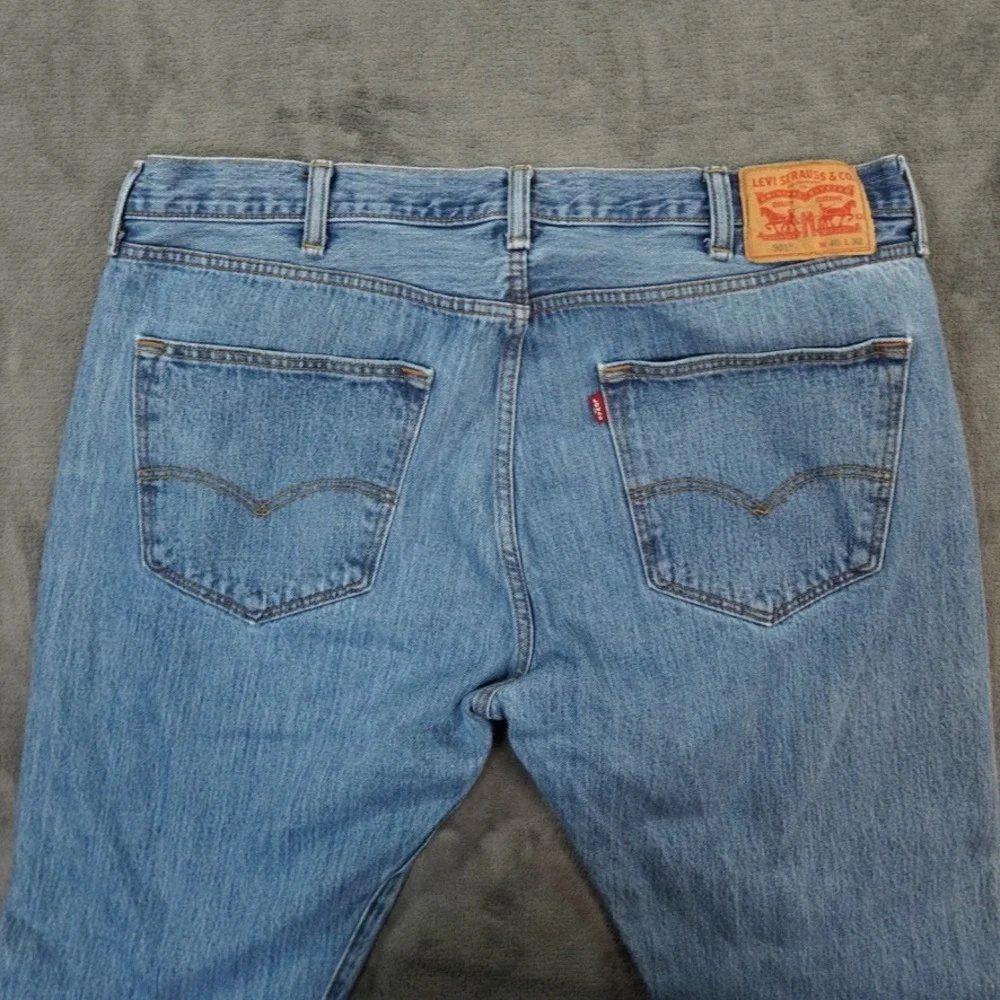 Levis 501 Button Fly Jeans Mens 40x32 Blue Medium Wash Y2K Biker‎ Cowboy Biker
